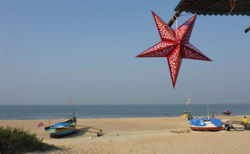 Weihnachtsstimmung am Strand von Goa